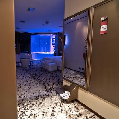 ホテル Rosa Blu 4*