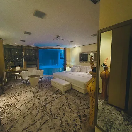 Rosa Blu Hotel Tirana