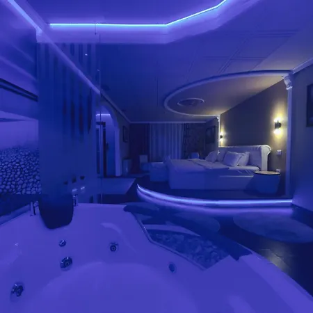 Rosa Blu تيرانا